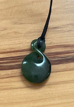 Load image into Gallery viewer, NEW ZEALAND GREENSTONE - POUNAMU - DOUBLE TWIST