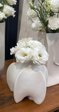 Load image into Gallery viewer, CERAMIC VASE SUZY - WHITE