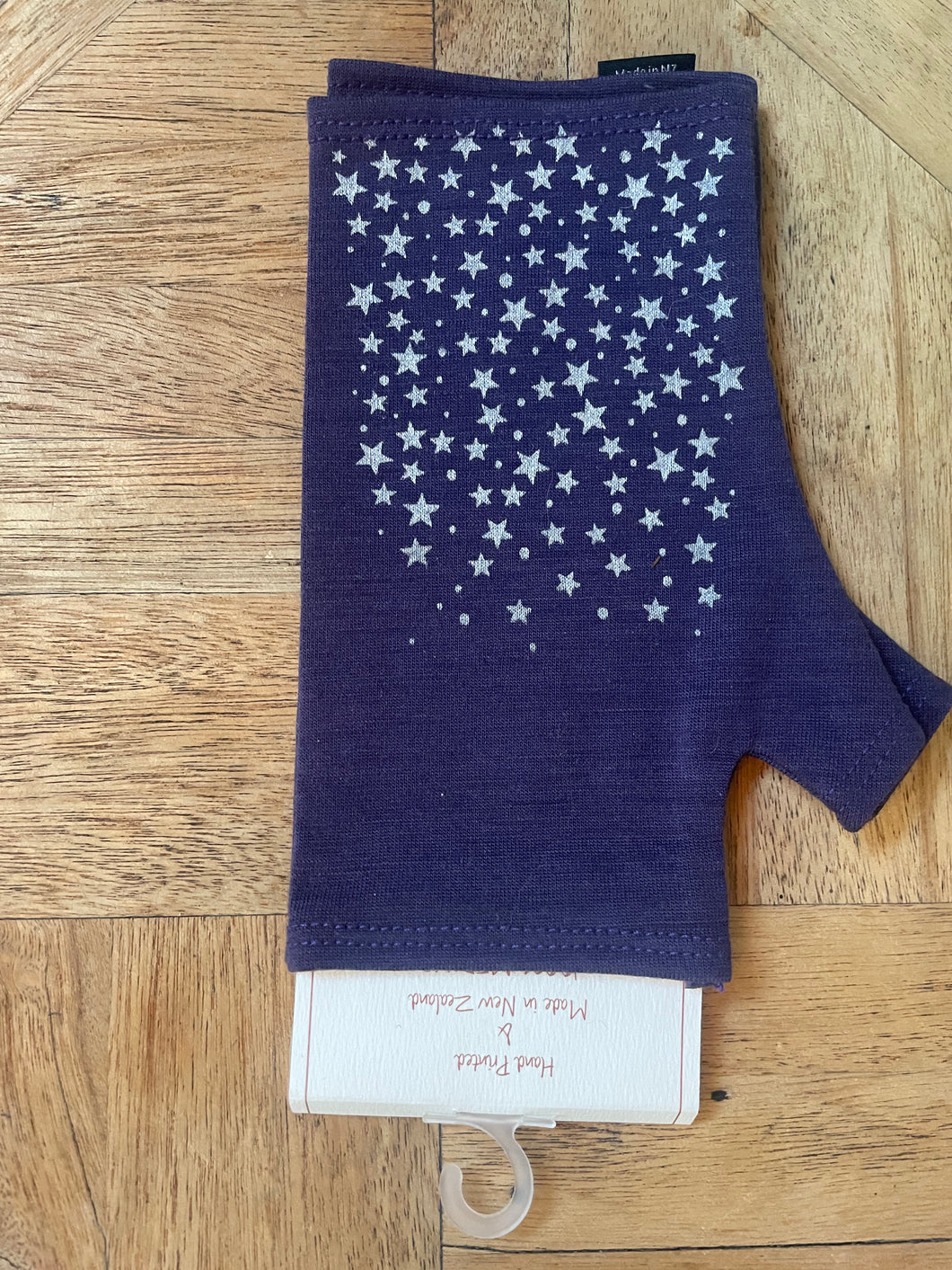 MERINO PRINTED GLOVELETS - Purple Stars with Silver Stars