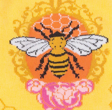 Load image into Gallery viewer, WOMEN&#39;S CREW - QUEEN BEE
