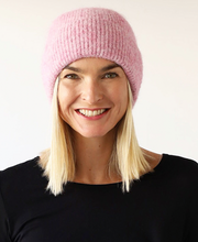 Load image into Gallery viewer, BEANIE SOFT TOUCH - PINK FLECK
