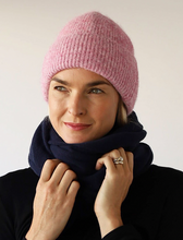 Load image into Gallery viewer, BEANIE SOFT TOUCH - PINK FLECK
