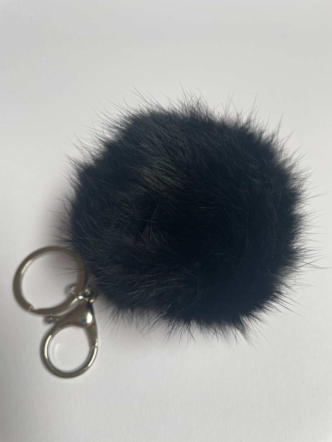 KEY RING POM POM - BLACK