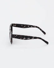 Load image into Gallery viewer, STELLA+GEMMA - SUNGLASSES - BLACK LEOPARD TUNIS
